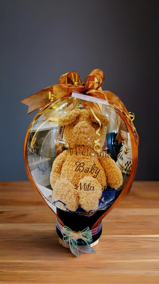 Customised Newborn Hamper in Bobo Balloon – A Warm Hug for New Parents