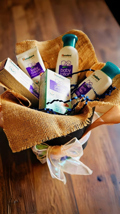 Customised Newborn Hamper in Bobo Balloon – A Warm Hug for New Parents